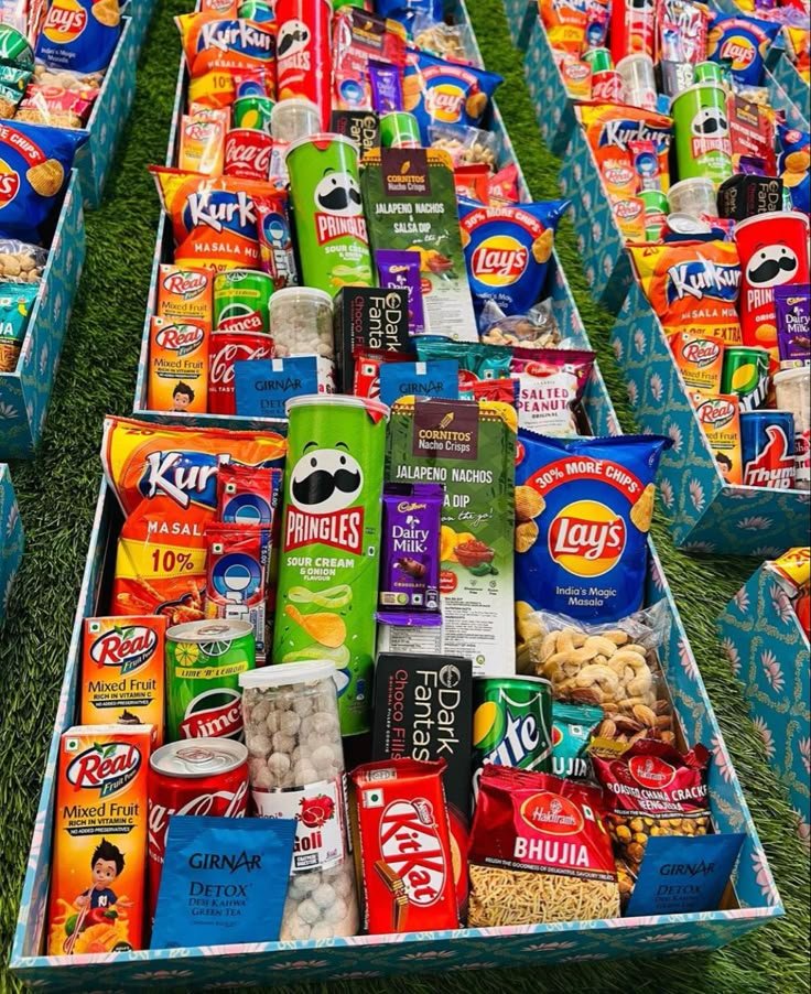 Deluxe Wedding Snack Hamper